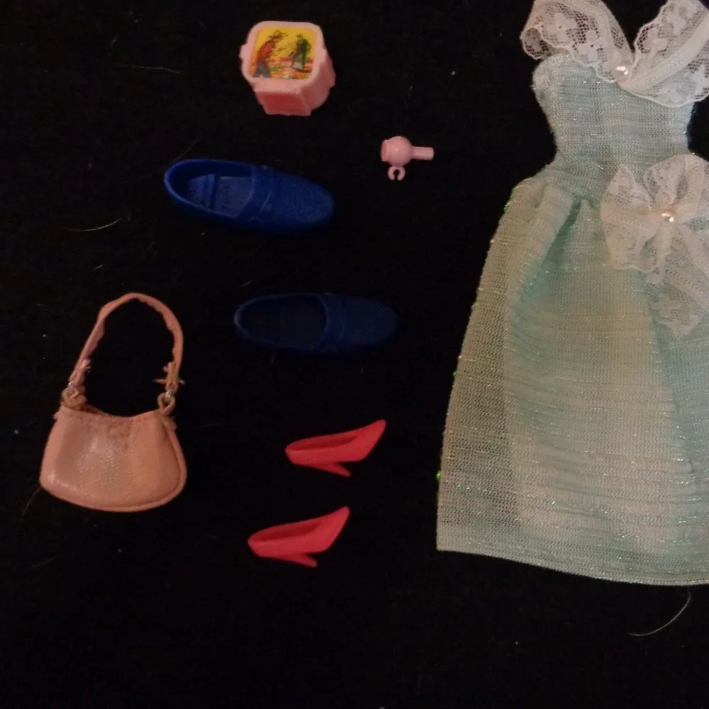 BARBIECORE VINTAGE DRESS & ASSORIES LOT